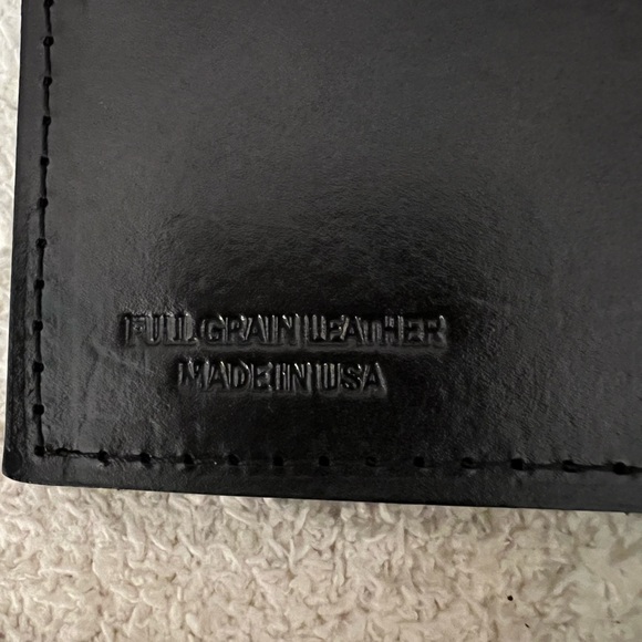 Other - Men’s Indian chief leather wallet.